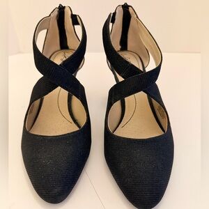Life Stride Giovanna Black Sparkling Crisscross Heels Size 8 1/2
